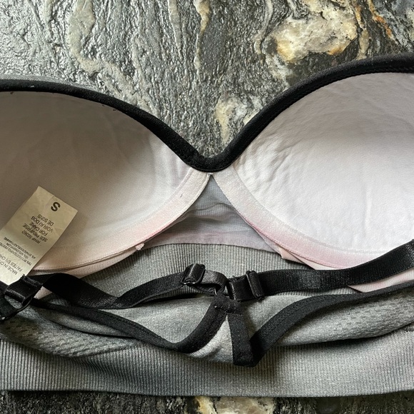 Gray Sports Bra - Picture 4 of 4